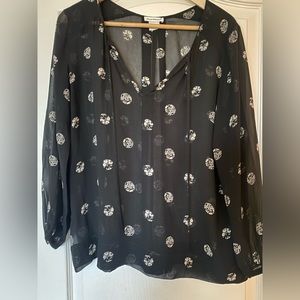 Silk black Club Monaco sheer blouse with pattern size small